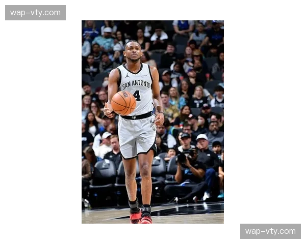 约翰逊卡斯尔年轻球员培养 马刺新秀季后赛首秀的战术融入